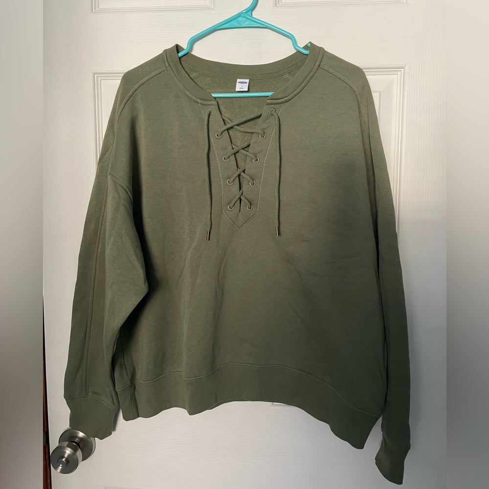 Old Navy Lace Up Crewneck NWT
